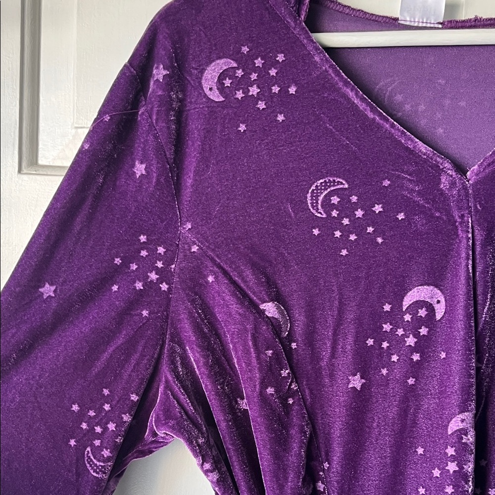 Spirit Halloween Celestial Purple Hooded Robe Mystic Dress Costume Plus Size - Picture 8 of 11